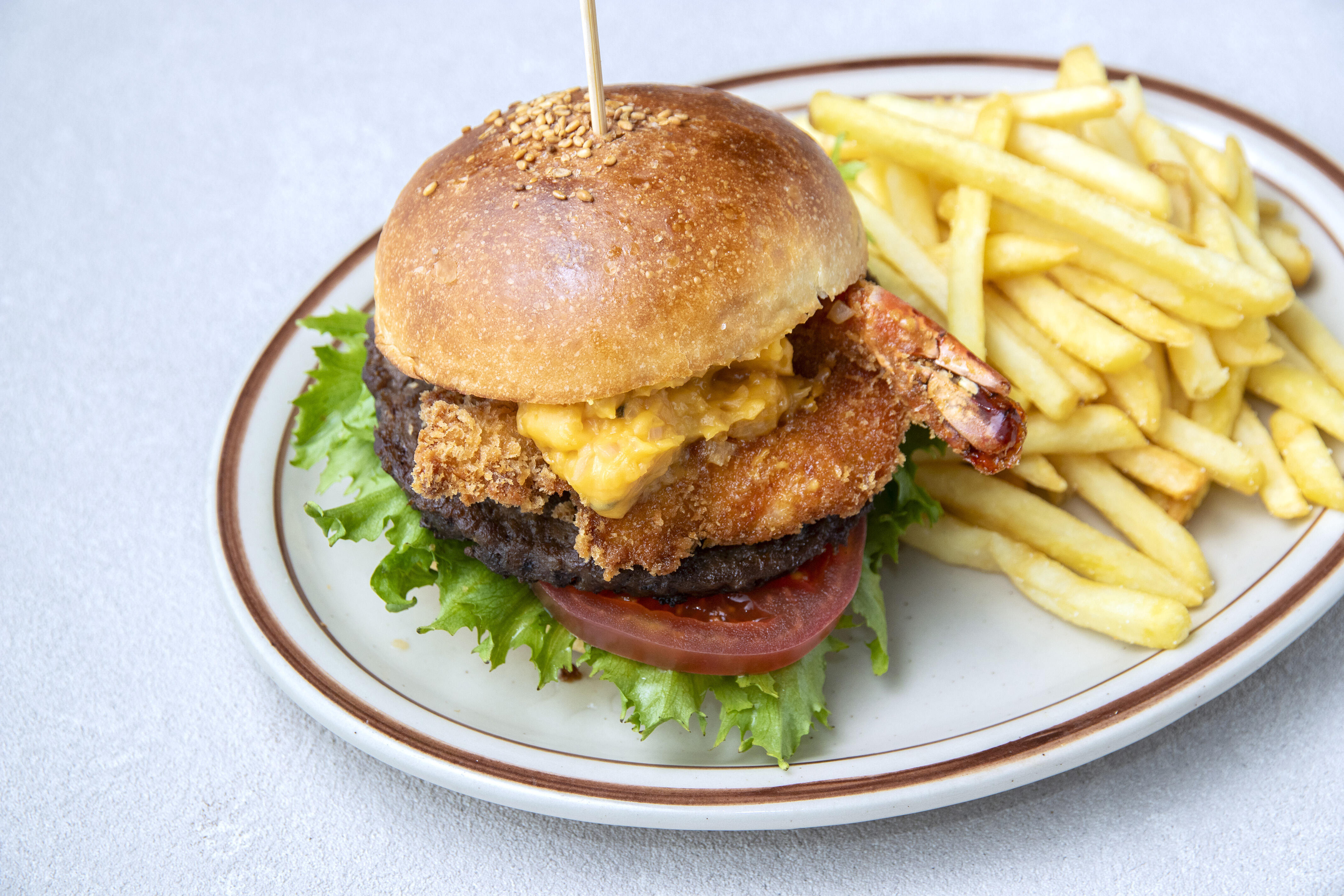 GMCG虎ノ門限定季節のスペシャルバーガー サーフ＆ターフバーガー